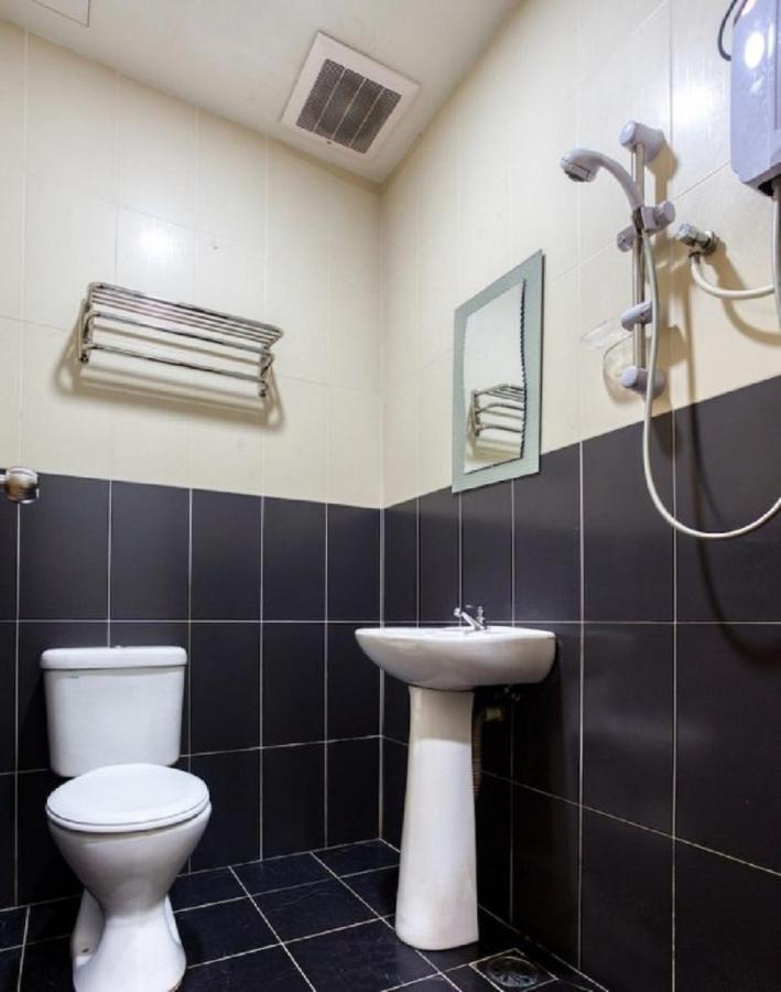 Hotel Sri Malim Tanjong Malim Kültér fotó