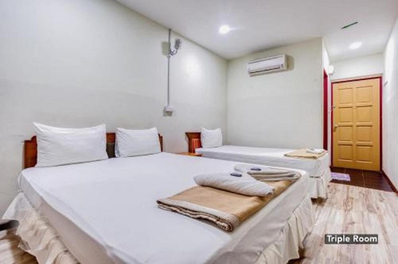 Hotel Sri Malim Tanjong Malim Kültér fotó