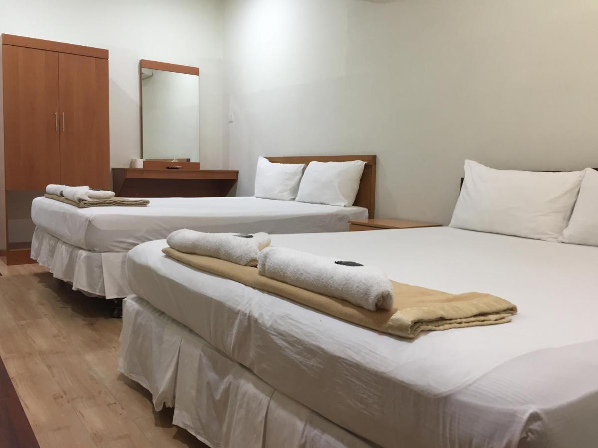 Hotel Sri Malim Tanjong Malim Kültér fotó