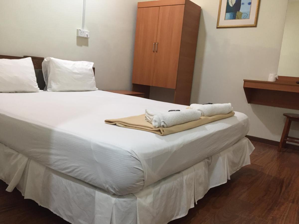 Hotel Sri Malim Tanjong Malim Kültér fotó