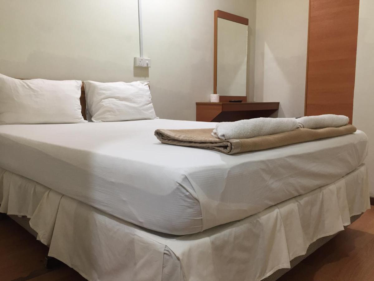 Hotel Sri Malim Tanjong Malim Kültér fotó